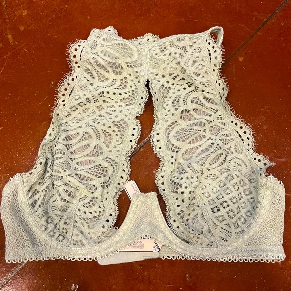 Victoria’s secret Sage green bralette - Picture 1 of 5